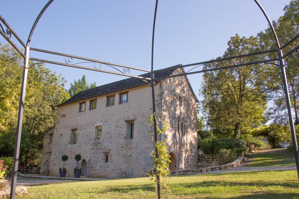 Le Moulin De La Maison Des Templiers Villa Saint-Cernin-de-Larche Luaran gambar